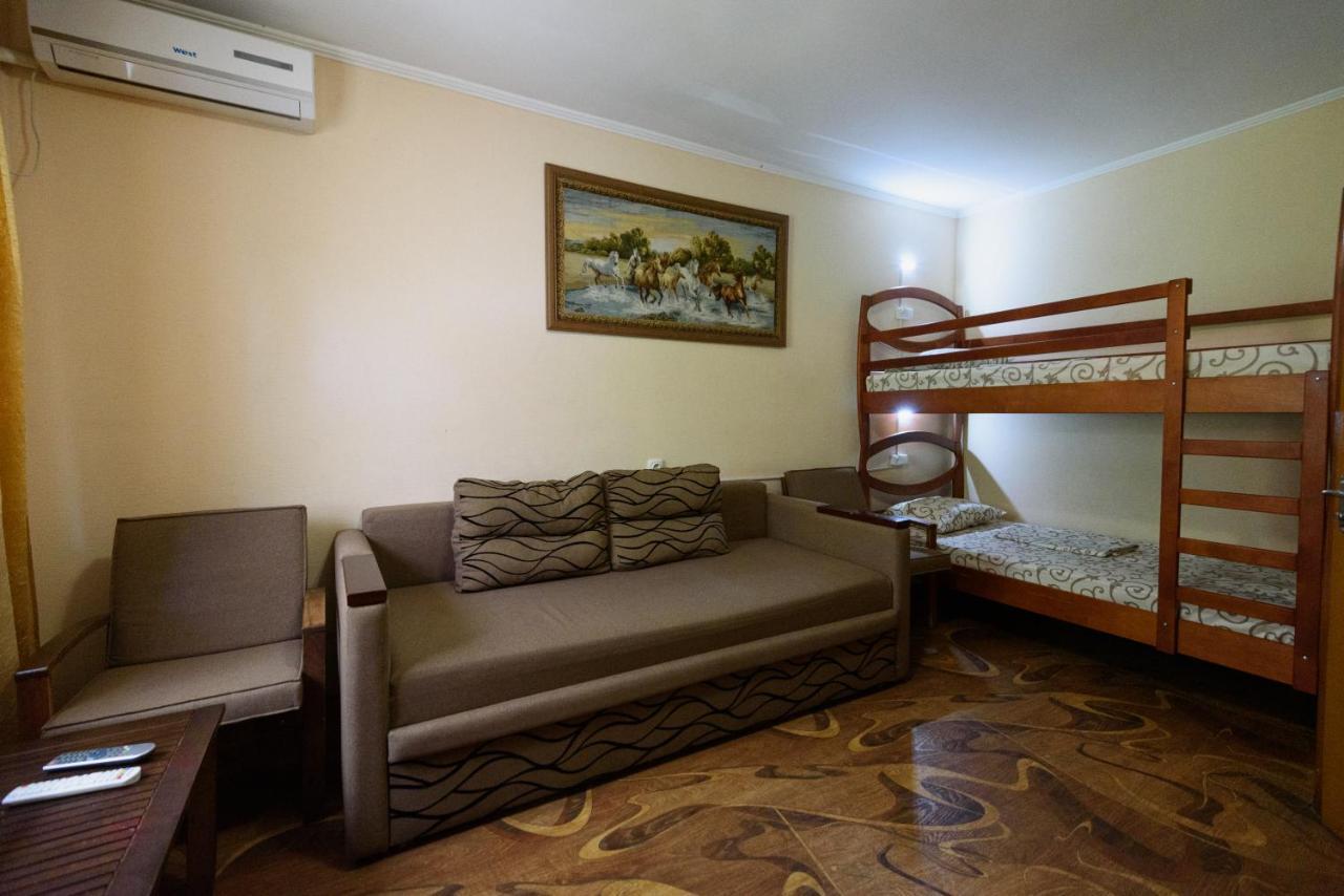 Hotel Maiami Nikopol Zewnętrze zdjęcie